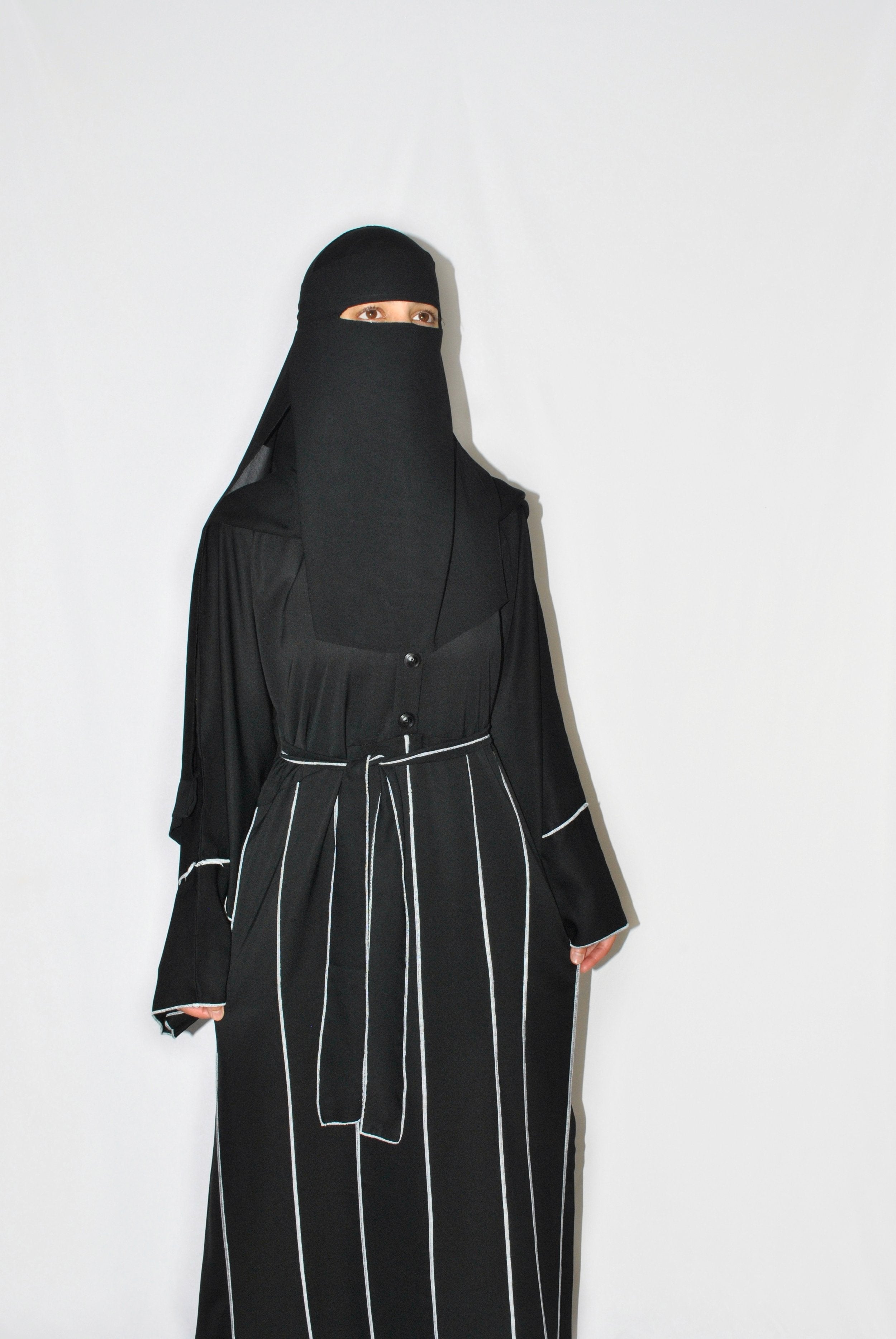 Classic Black Closed Abaya