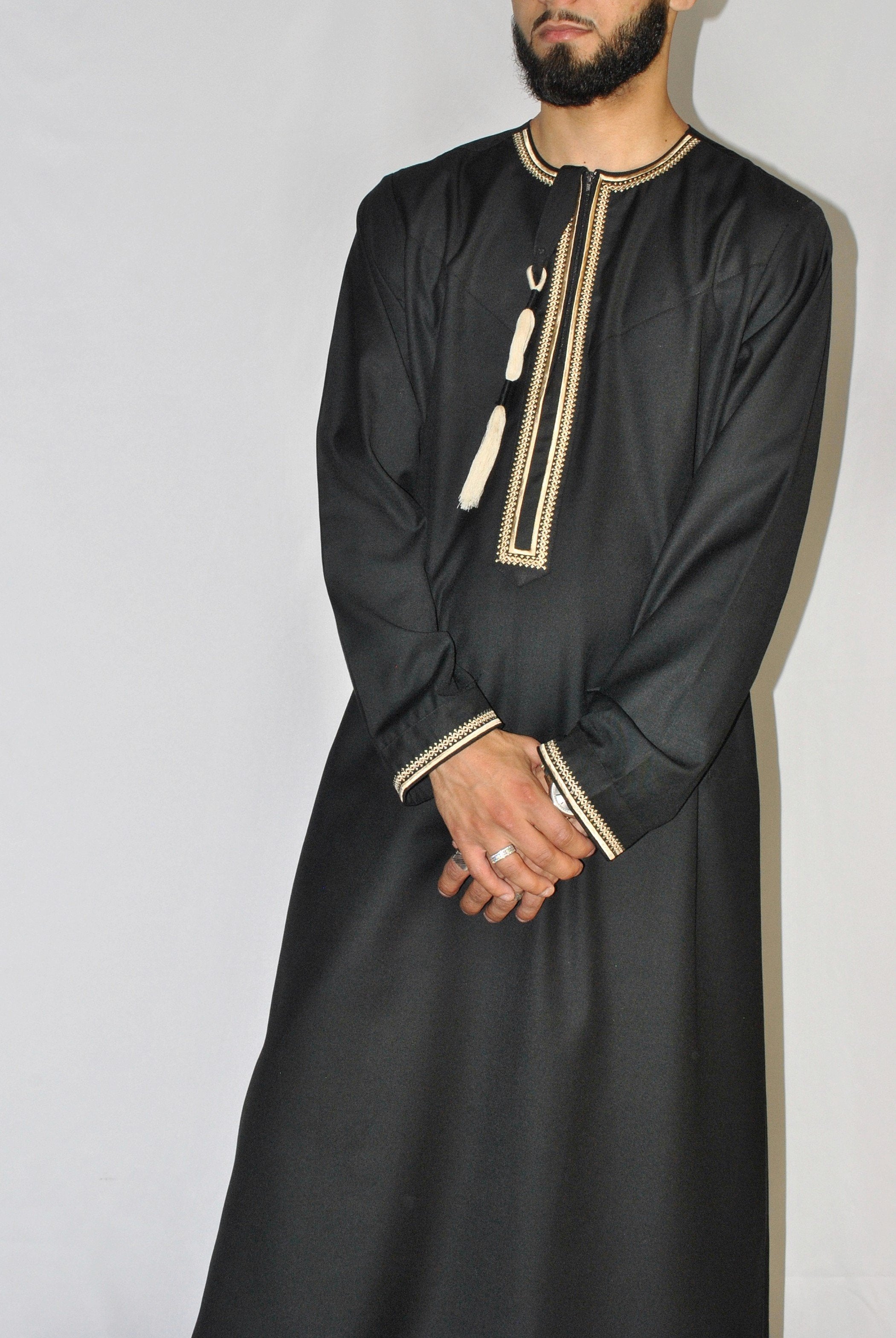 Black Emirati Thobe