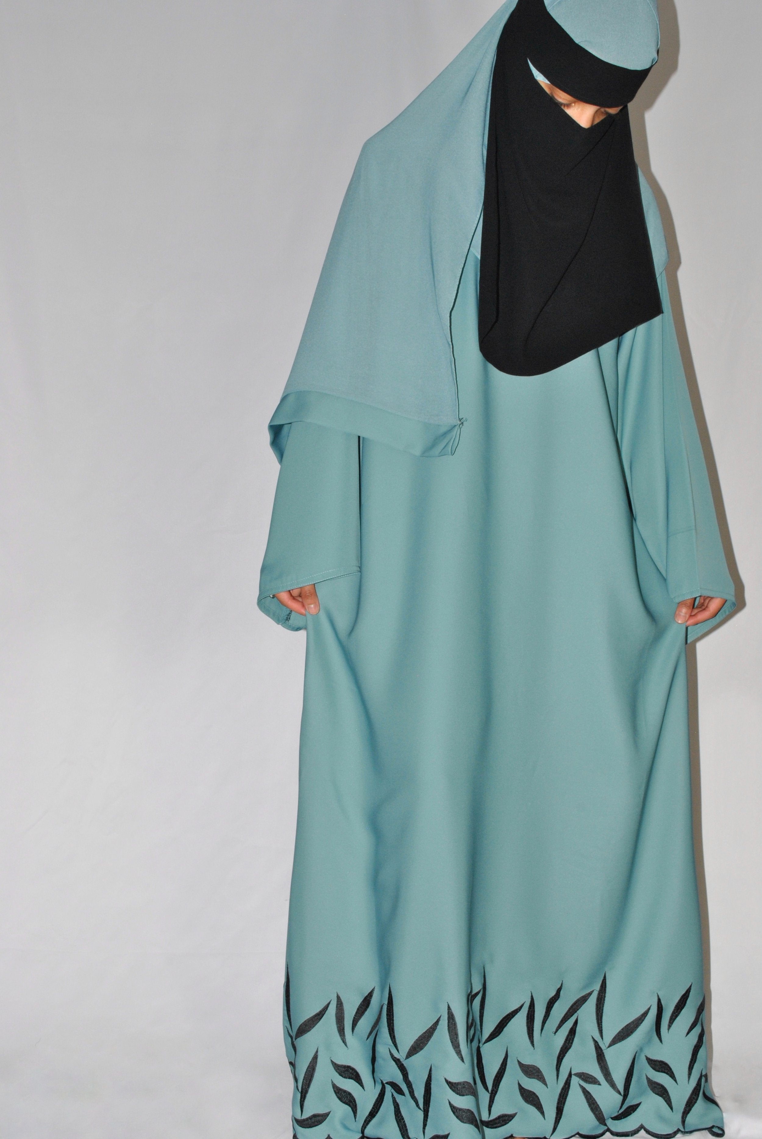 Embroidered Teal Closed Abaya