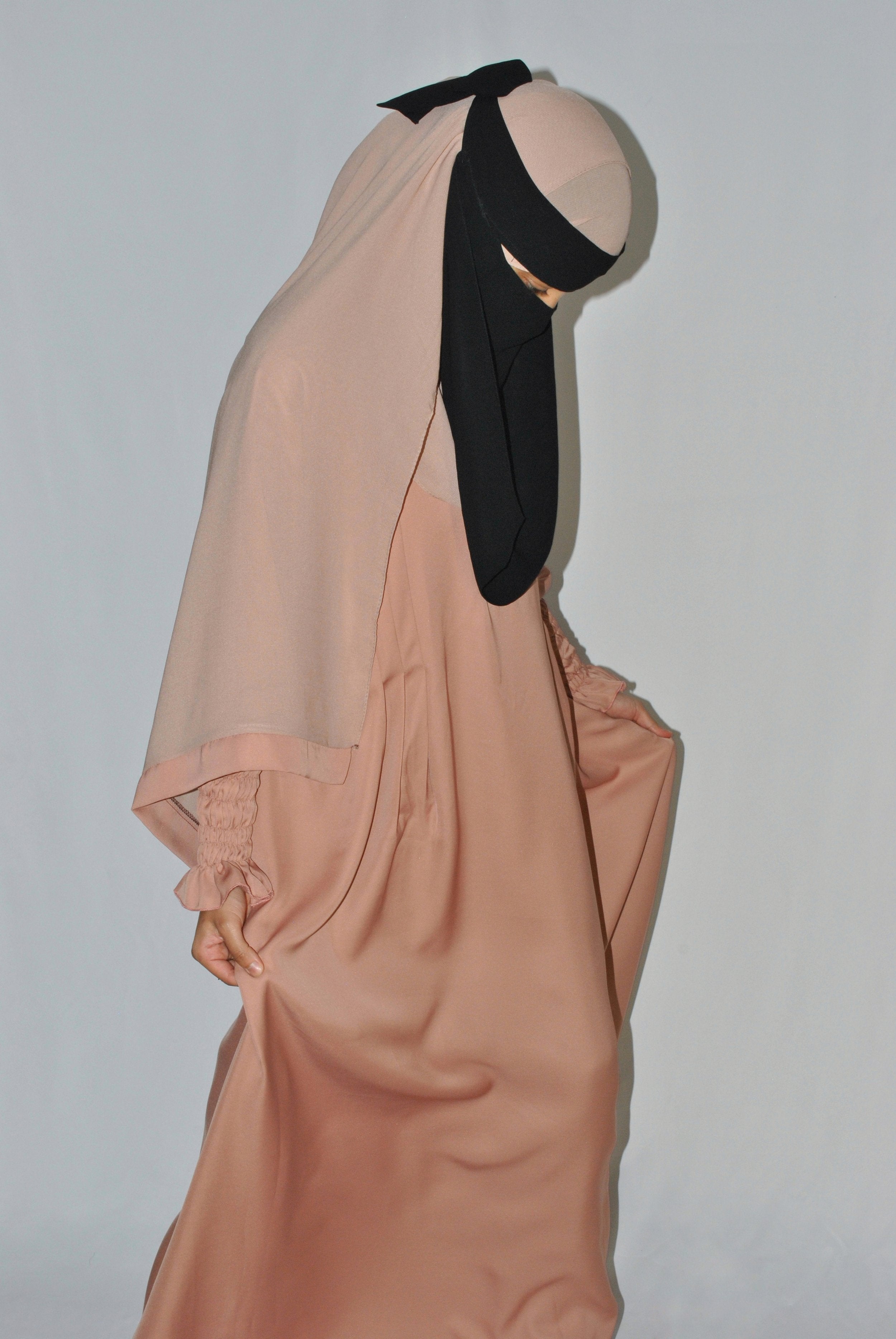 Cuffed Sleeve Peach Abaya