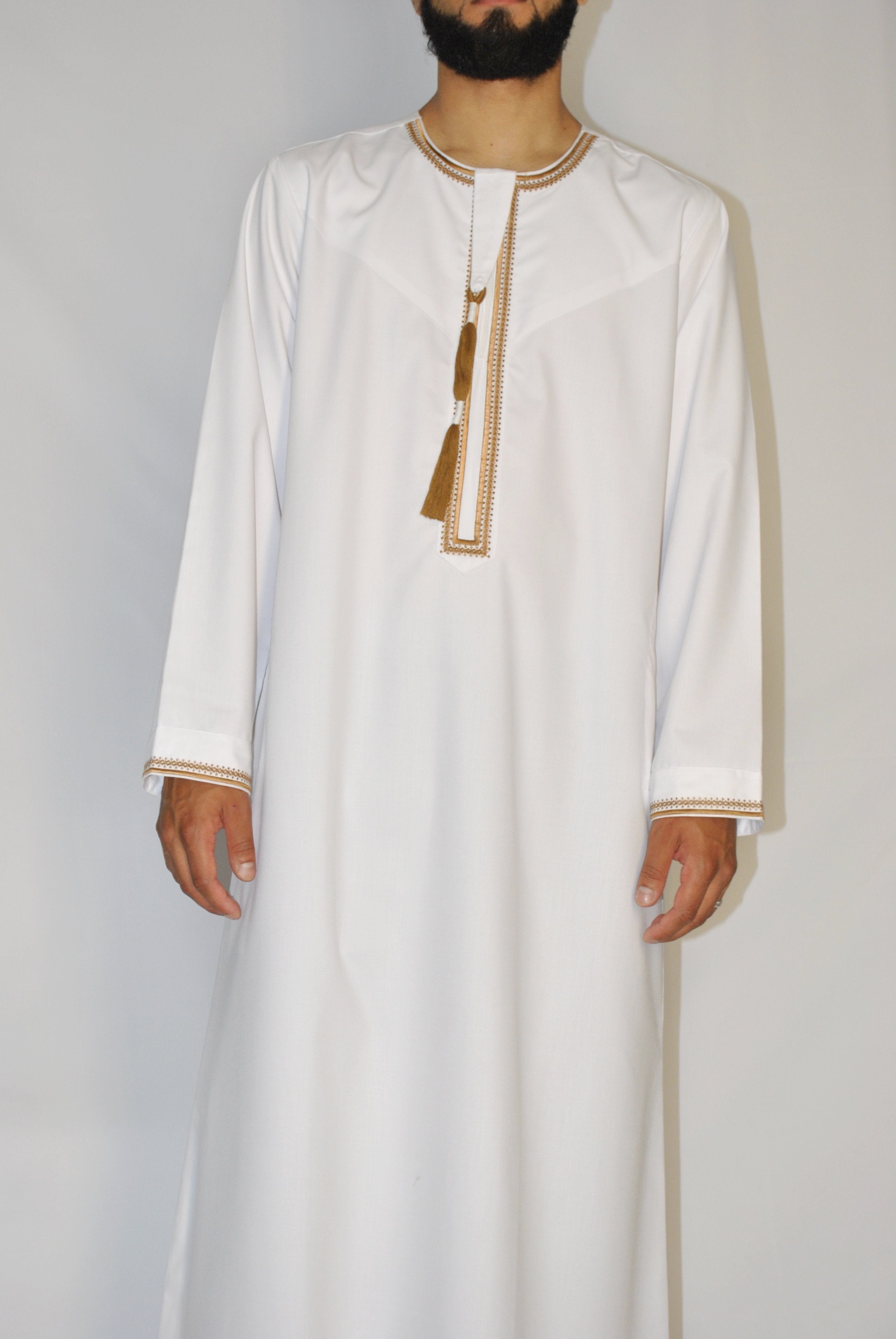 White & Gold Emirati Thobe